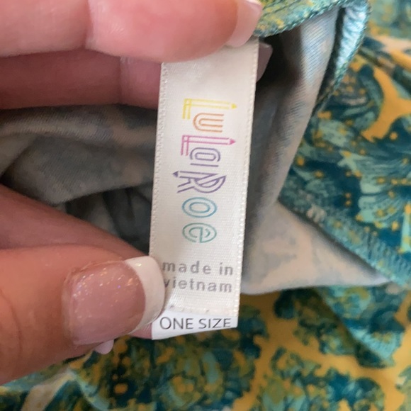 Lularoe leggings size OS (L-6) - Picture 3 of 4